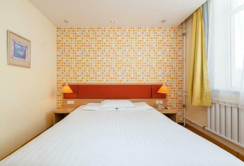 Отель Home Inn Dalian North Railway Station