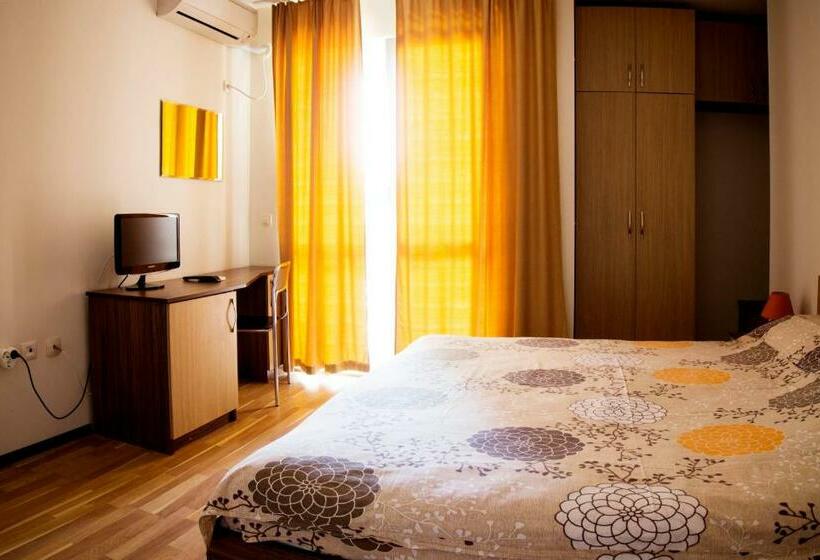 酒店 Ivatea Family