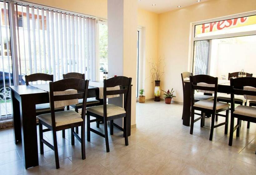 酒店 Ivatea Family