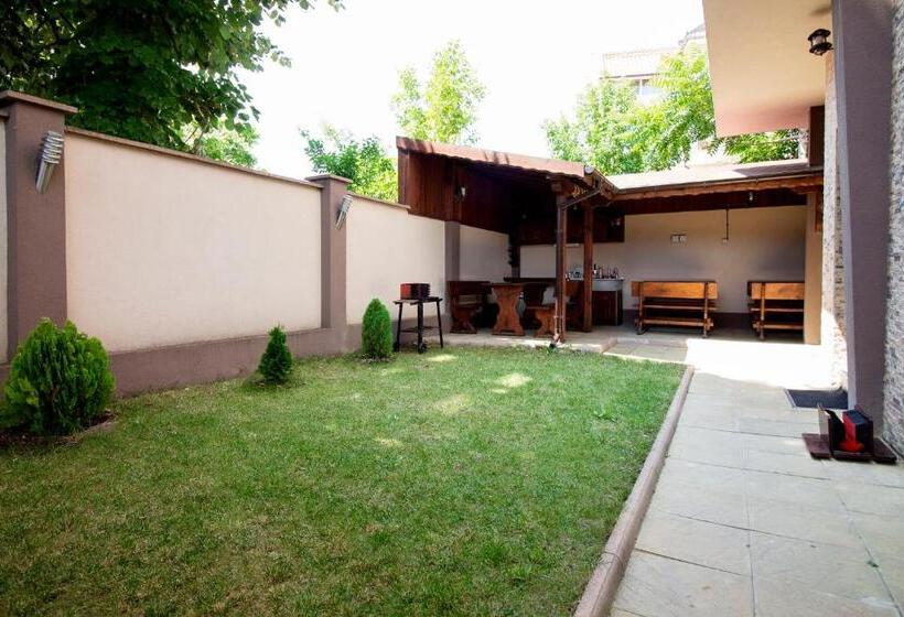 酒店 Ivatea Family