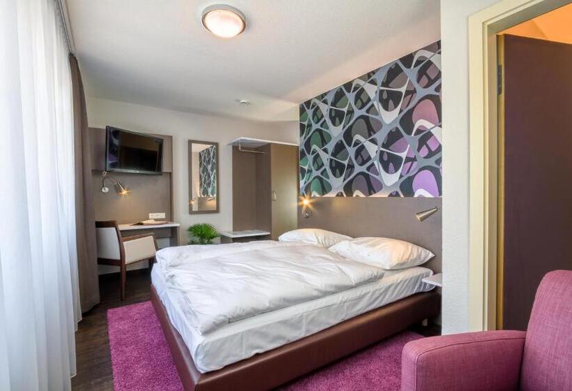 호텔 L Adresse Garni