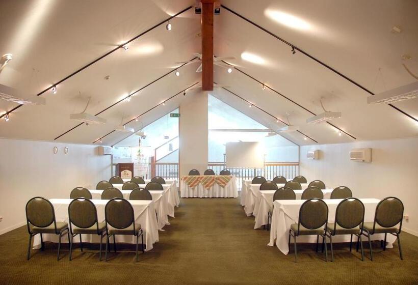 酒店 Los Naranjos Resort & Spa Termal