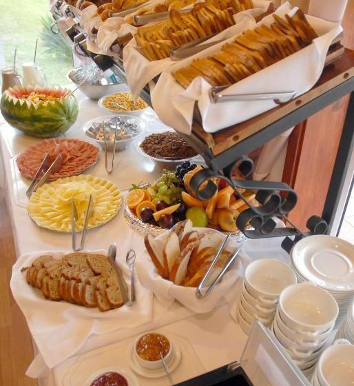 هتل Los Naranjos Resort & Spa Termal