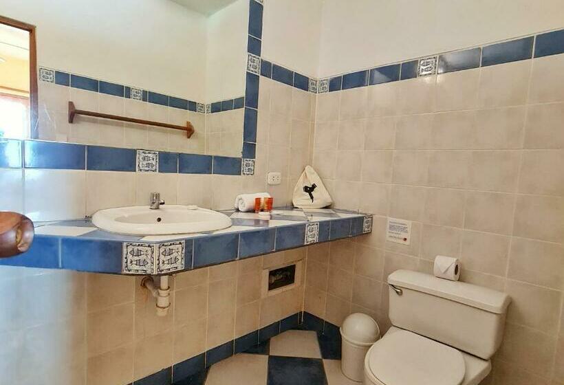 בית מלון כפרי Mancora Beach