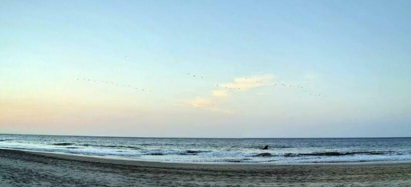 בית מלון כפרי Mancora Beach