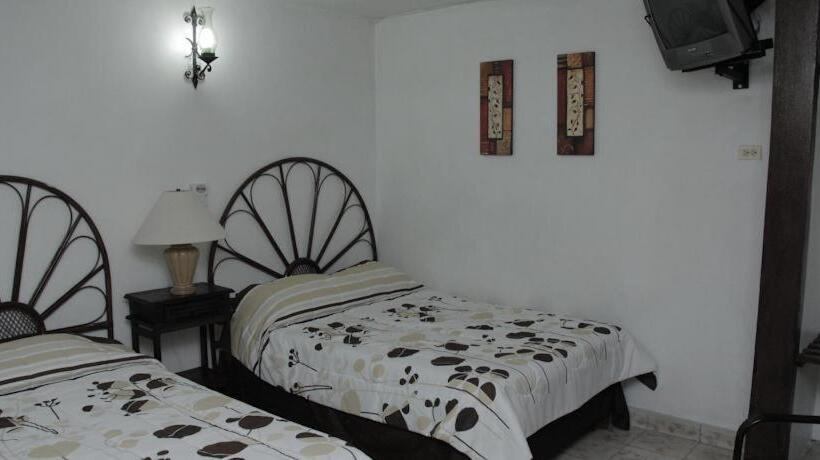 בית מלון כפרי Posada Del Angel