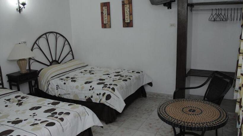 בית מלון כפרי Posada Del Angel