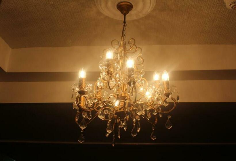 فندق Station Inn