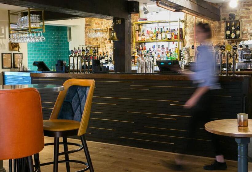 Отель The Elephant At The Market