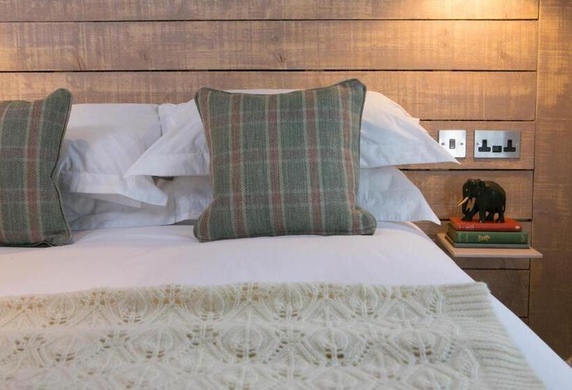 Отель The Elephant At The Market