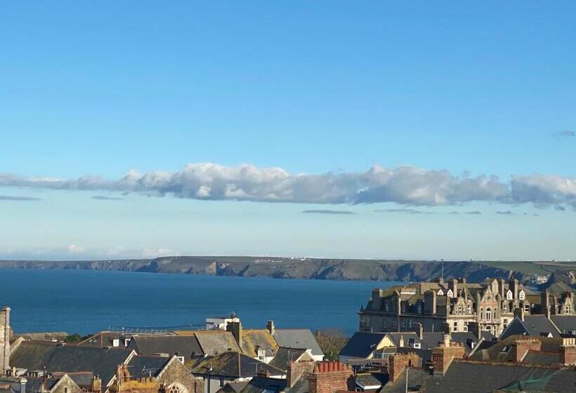 호텔 The White House