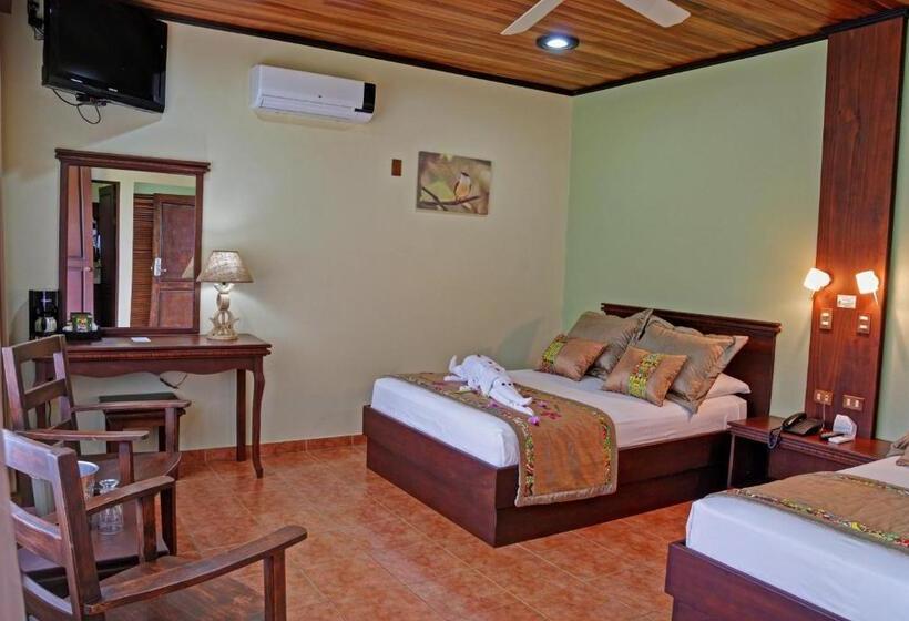 Volcano Lodge, Hotel & Thermal Experience