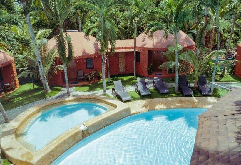 Panglao Chocolate Hills Hostel And Resort