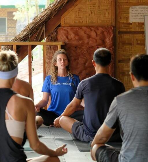 Panglao Chocolate Hills Hostel And Resort