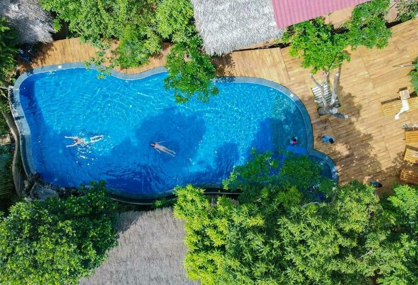 渡假胜地  Habarana Tree House Mutu Village