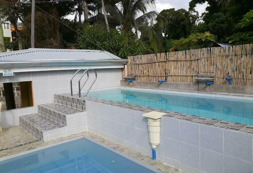 リゾートホテル Jun And Carol Beach Cottages