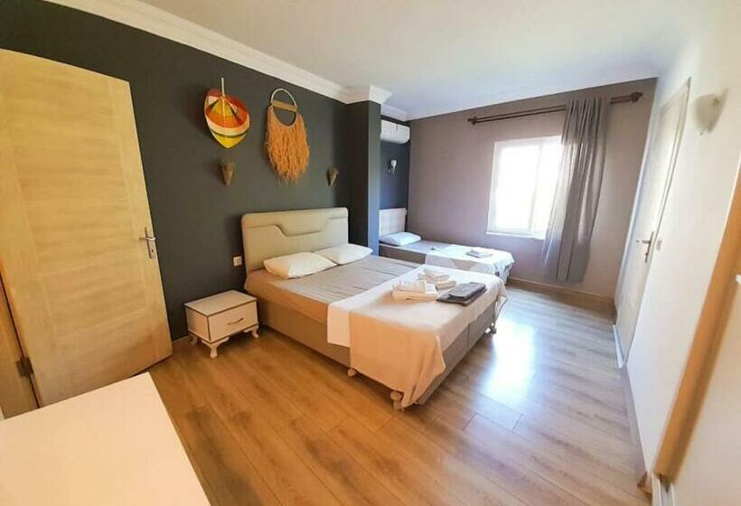 Cozy Flat With Balcony And Partial Sea View Near Beach In Bozburun