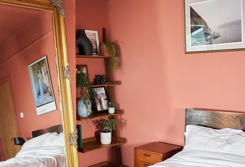 Greenswood House   Bohemian Victorian Family Home With Hot Tub Close To Harbour