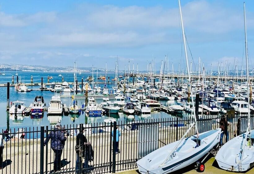 Greenswood House   Bohemian Victorian Family Home With Hot Tub Close To Harbour