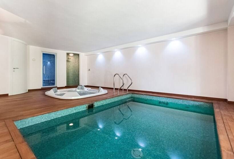 Villa Riviera  Bluchalet