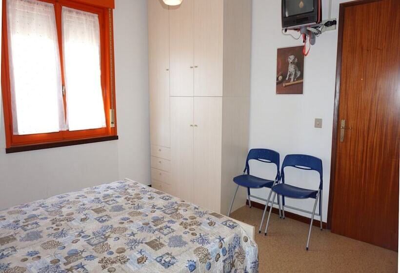 Refurbished Flat For 4 In Porto Santa Margherita