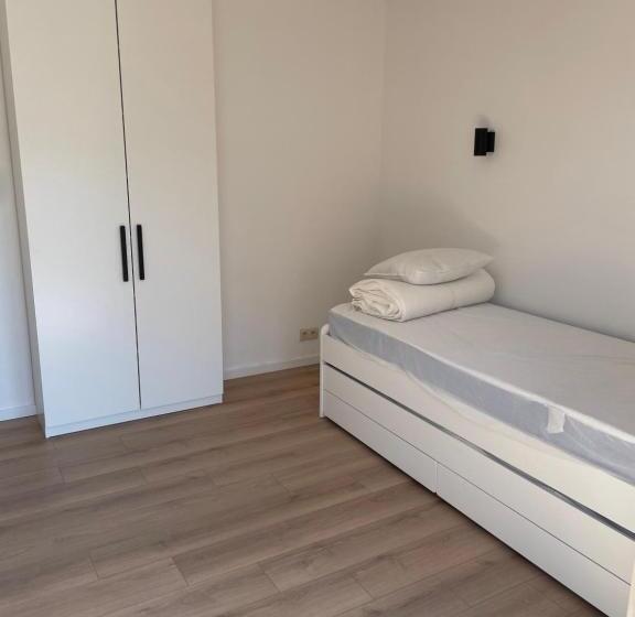 Appartement Place Léopold 1er à La Panne à 100m De La Plage