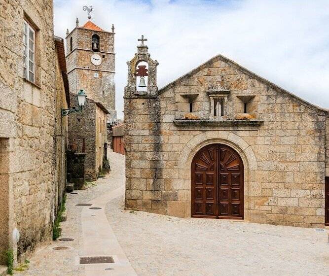 Casa Das 10 Janelas @ Monsanto