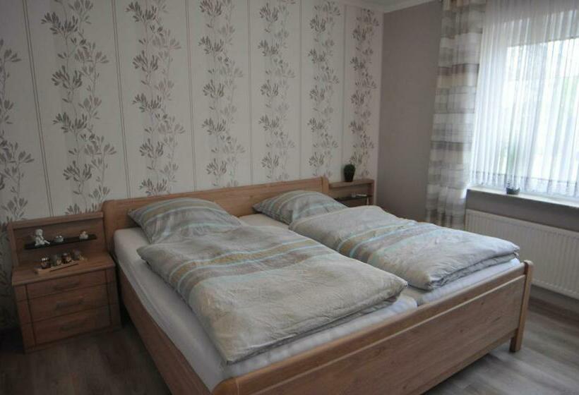 Ferienhaus Casjen 65345