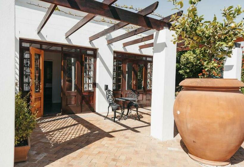 Mitre S Edge Vineyard Studio