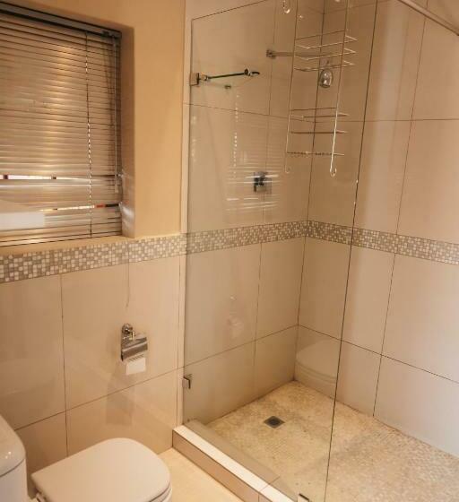 Mitre S Edge Vineyard Studio