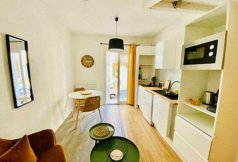 Pascal 2   Eglise Saint Louis Studio Cosy Quartier Haut