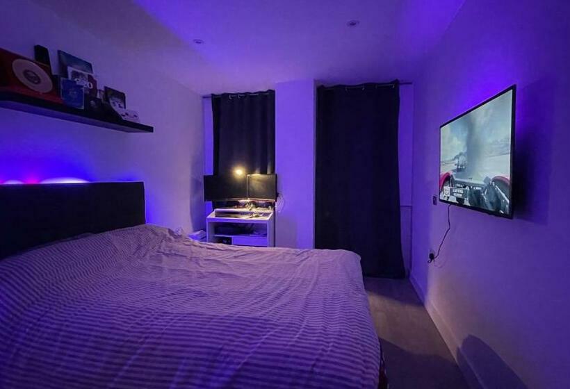 Smart Apartment Close To Watford Atria And Station