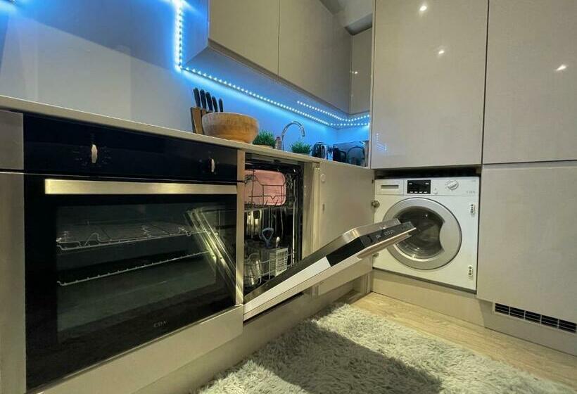 Smart Apartment Close To Watford Atria And Station