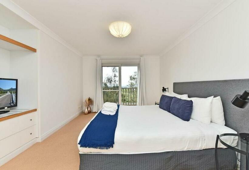 Villa 3br Barolo Villa Located Within Cypress Lakes Resort