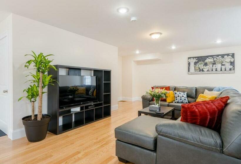 37   Spring Getaway Early Bird 10 Percent !greater Boston Cozy Townhouse