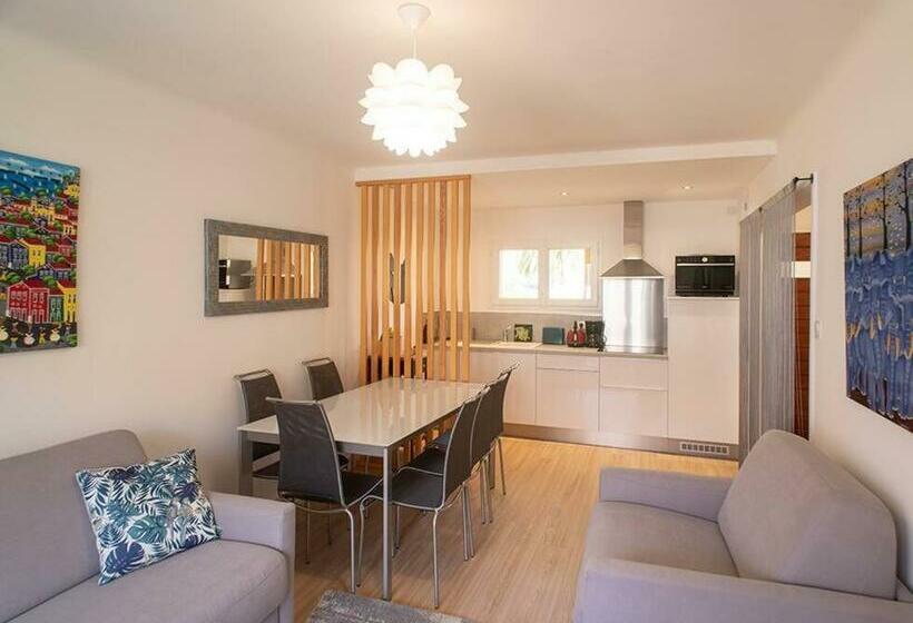 66b Beautiful Flat 800m From The Sea With Private Parking