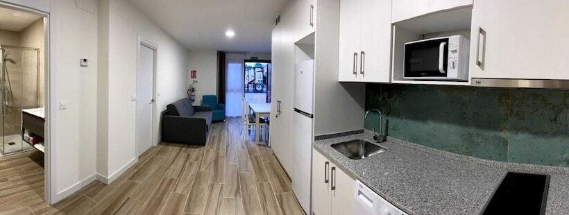 Apartamentos Torreones De Cartes