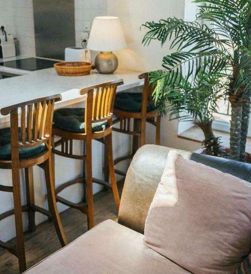 Appartement Proche Plage De La Chambre D Amour