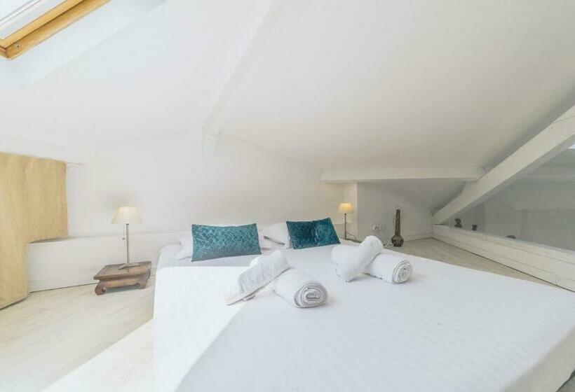 Appartement Proche Plage De La Chambre D Amour