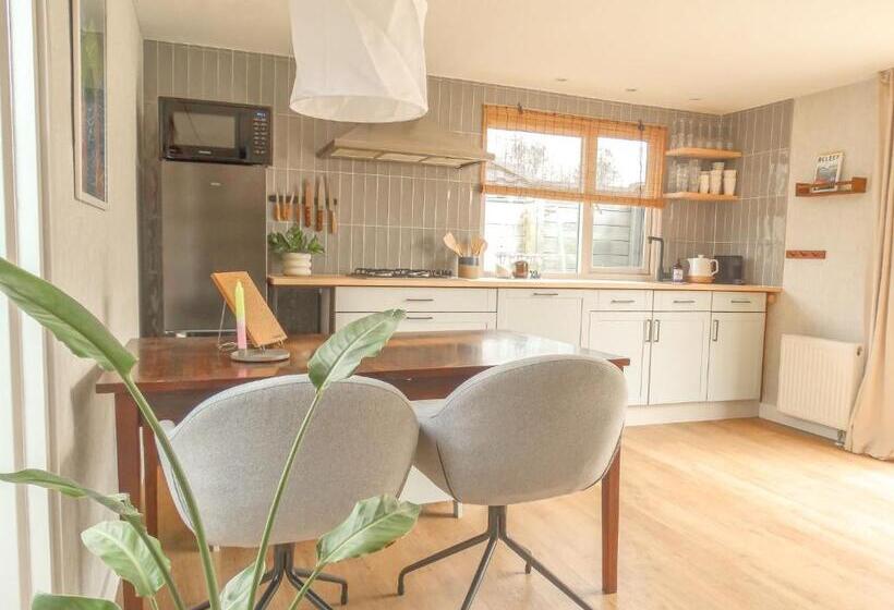 Cabin 33 Grou