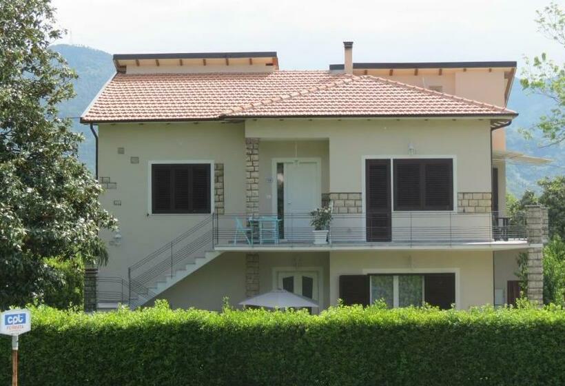 Casa Vacanze “bouganville” Loc Avane Pisa