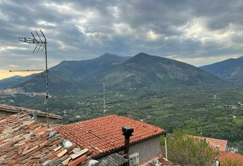 Dai Dico La Pace Nel Borgo