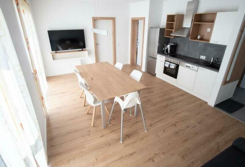 Family Xl  Bungalows