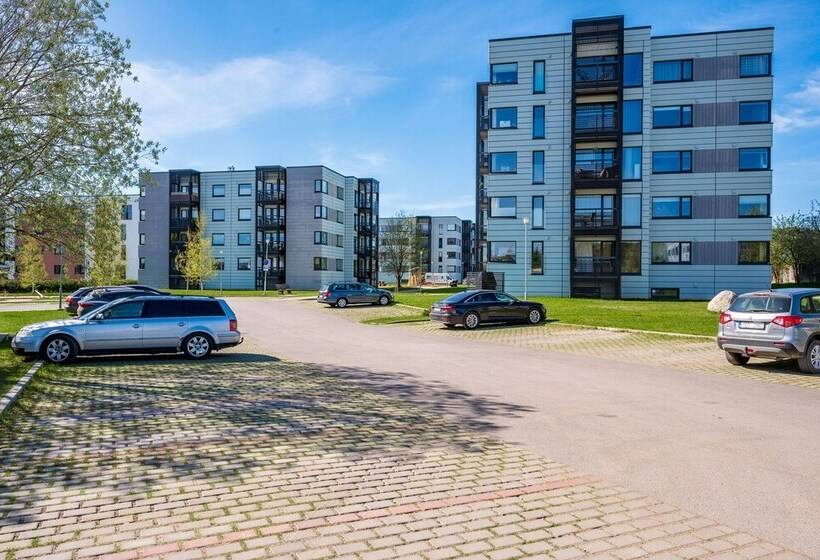 Haraka Apartment With Sunset Balcony