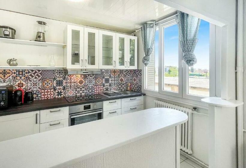 Homey Solange   New / Parking Gratuit / Petit Prix / Espaces Verts Et Barbecue