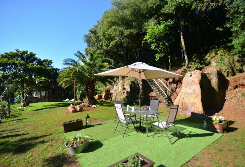 La Casita De Las Piedras