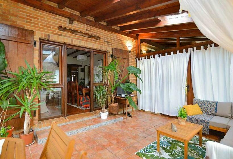 La Casita De Las Piedras