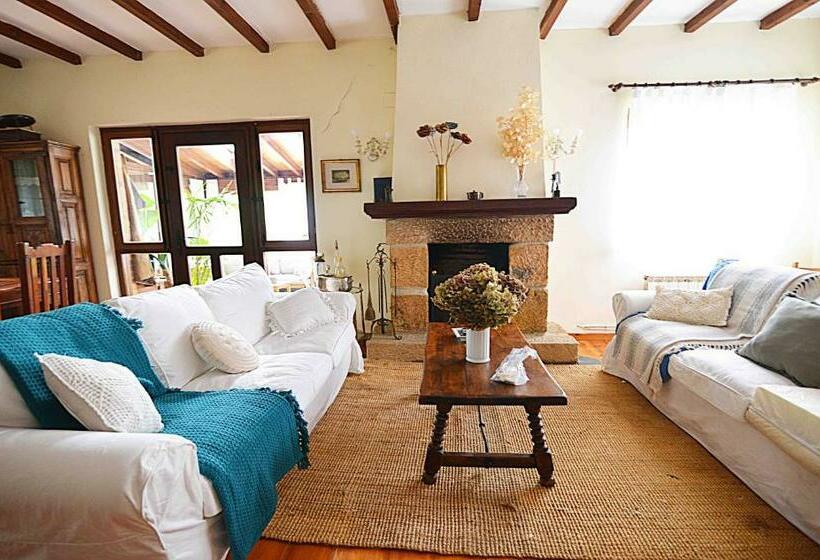 La Casita De Las Piedras