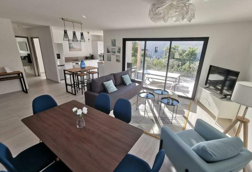 Cala Rossa, Pinarello, Saint Cyprien   La Villa D Alice