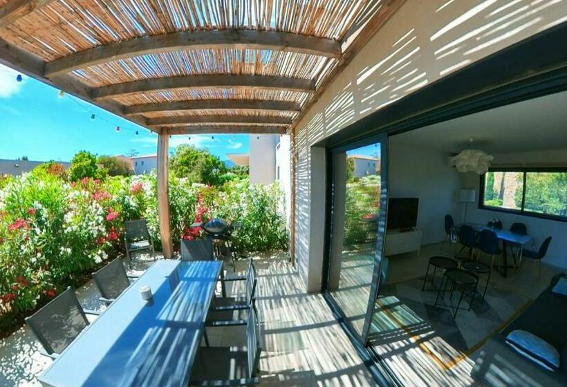 Cala Rossa, Pinarello, Saint Cyprien   La Villa D Alice